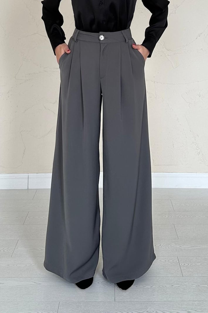 High Rise Muse - Grey