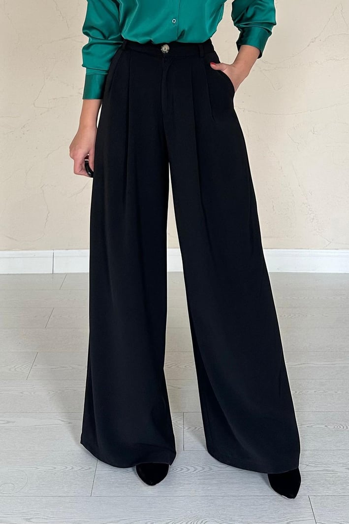 High Rise Muse - Black